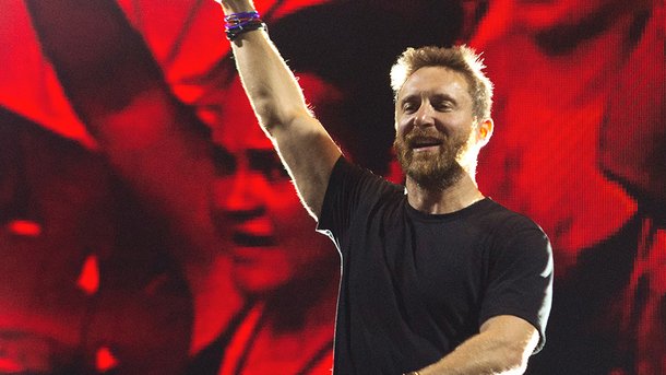 David Guetta révèle son hit «Stay (Don’t Go Away)»