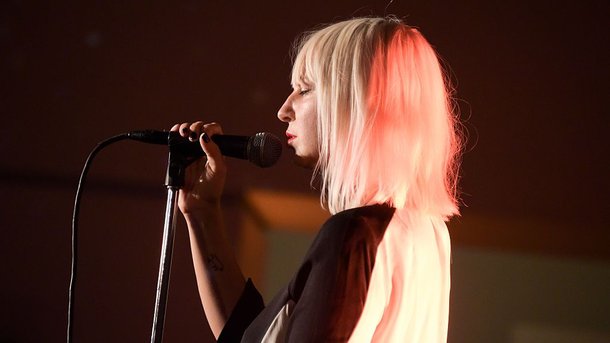 Sia: quel âge a la mystérieuse chanteuse?