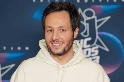 Vianney - TAPIS ROUGE - NRJ MUSIC AWARDS 2023