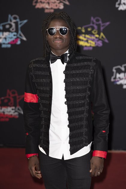 Salif Gueye - Montée des Marches NRJ Music Awards 2019