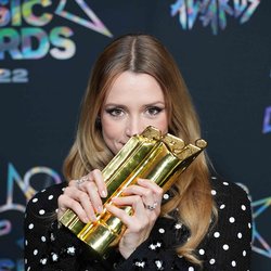 Angèle - Photocall des NRJ Music Awards 2022