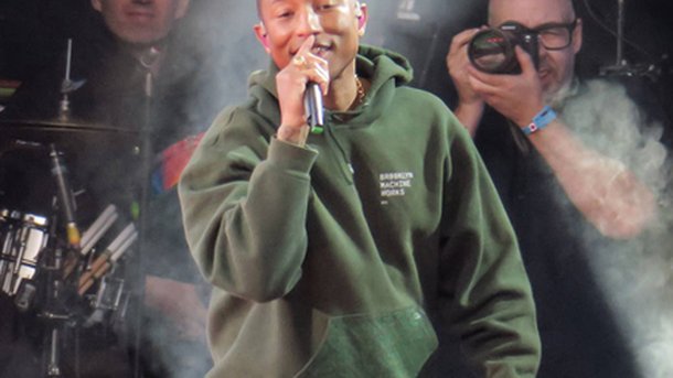 Pharrell Williams sort le clip de «Yellow Light»