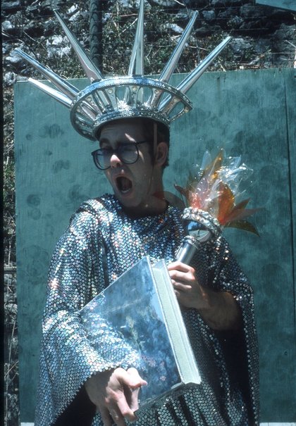 Elton John : La Statue de la Liberté 