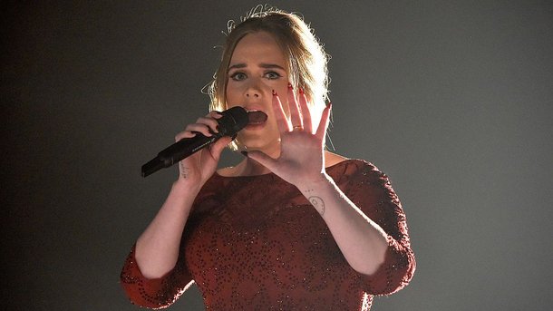 Adele: que signifient les chiffres sur ses albums?