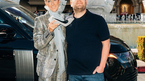 [Video] "Carpool Karaoke" : Céline Dion fait le show et rejoue la scène mythique du Titanic dans les bras de James Corden