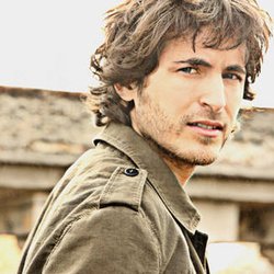 Mickael Miro (4)