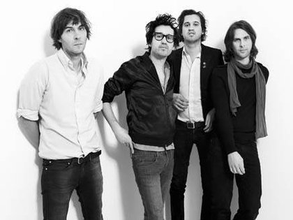 Phoenix change son ADN
