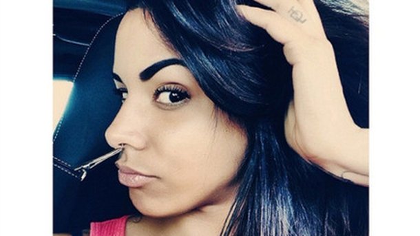 Shy'm : elle joue avec ses fans pour le 1er avril !
