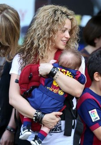 Shakira et Sasha à un match de Barcelone 