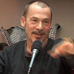 Florent Pagny invité de la Matinale sur Chérie FM (photo 16/20) 