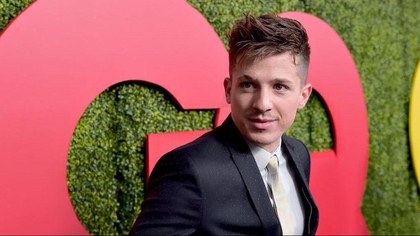 Charlie Puth: un gentleman issu d'une famille généreuse