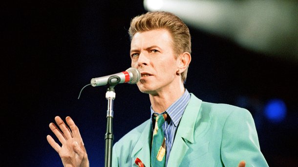 Une rue David Bowie à Paris et rien en Angleterre ?