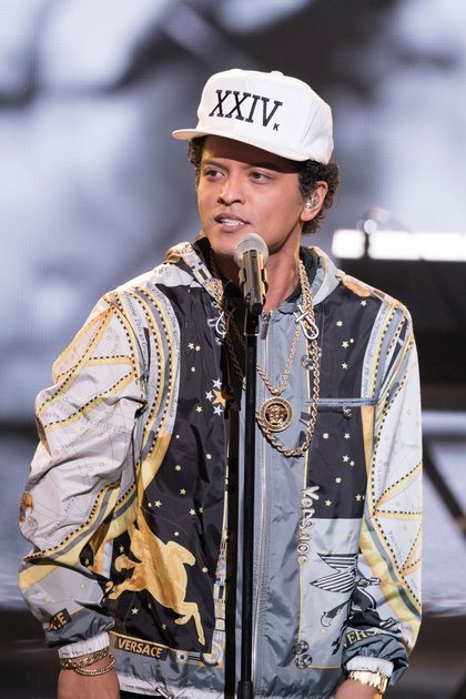 Bruno Mars - Cérémonie NRJ Music Awards 2016