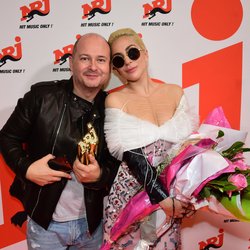 Lady Gaga en interview exclusive chez Cauet sur NRJ !
