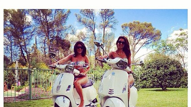 Tal : petite pause entre amies !