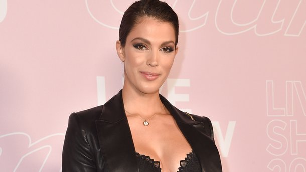 Léna Situations, Iris Mittenaere...Ces influenceurs qui ont sorti un livre