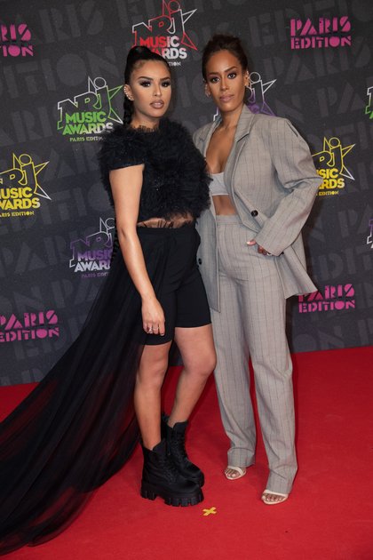 Amel Bent et Imen ES - Tapis Rouge NRJ Music Awards Paris Edition
