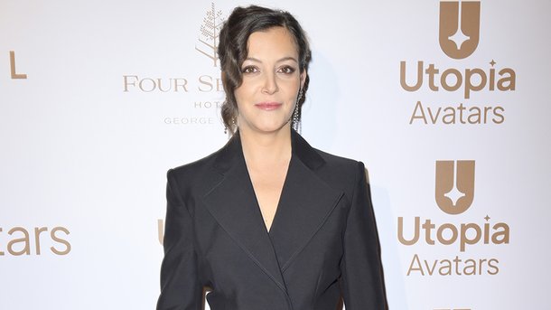 Camille Lellouche dévoile un nouveau single touchant « Ma Lumière»