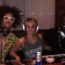 Shakira, LMFAO, Akon et RedOne s'éclatent en studio