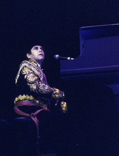 Elton John en toréro