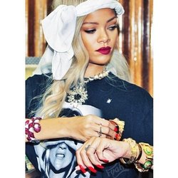 Rihanna ‏: #sophisticated 