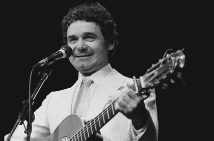 Pierre Perret