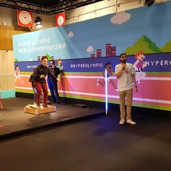 S'il vous reste encore un peu d'énergie dans les jambes, le stand Hyperolympic est là !