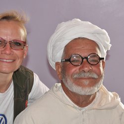 La caravane ATOL lors du Rallye Aïcha des Gazelles du Maroc