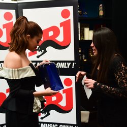 Selena Gomez à Paris: rencontre avec ses fans