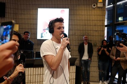 Charlie Puth chez C'Cauet sur NRJ