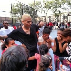 Chris Brown:  retour dans mon quartier aujourd'hui!#136th amsterdam-harlem