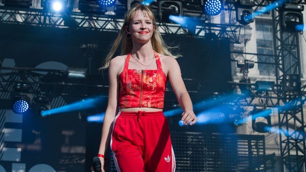 Le saviez-vous ? La chanteuse Angèle a des parents célèbres