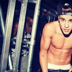 Justin Bieber torse nu