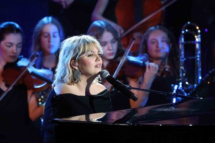 Louane - Cérémonie des NRJ Music Awards 2023