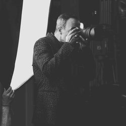 Nikos Aliagas - Backstage des NRJ Music Awards 2021