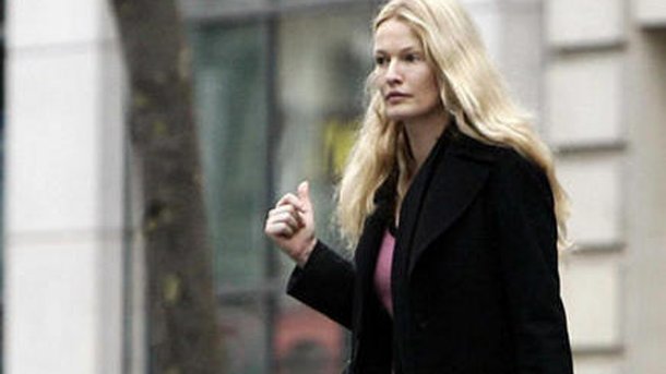 Karen Mulder accusée de harcèlement