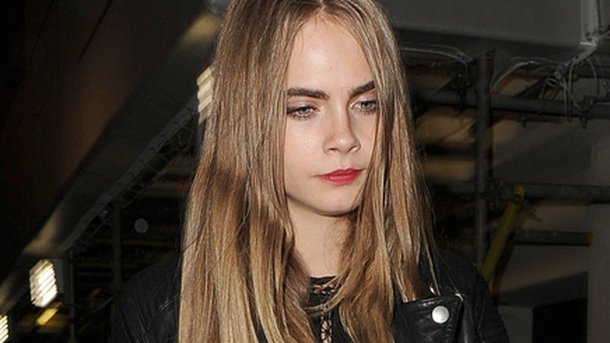 Cara Delevingne : fiancée ?