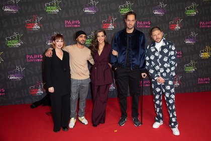 Suzane, Camille Lellouche, Grand Corps malade et toute l'équipe - Tapis Rouge NRJ Music Awards Paris Edition