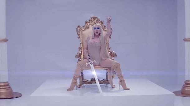 Ava Max - Kings & Queens