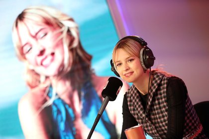 Angèle en direct NRJ Radio Stream