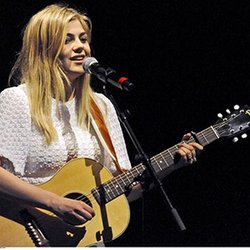 Louane - Concert Pop Love