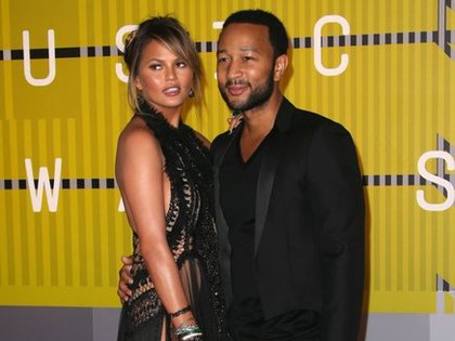 chrissy-teigen-et-john-legend