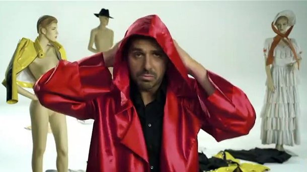 Patrick Fiori se métamorphose pour son nouveau clip