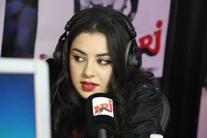 Mercredi 3 Décembre avec Charli XCX