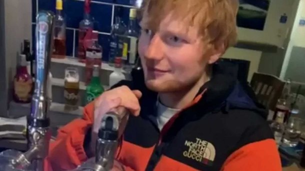 Les infos du Réveil Chérie : La folle virée d'Ed Sheeran dans un pub de Birmingham !