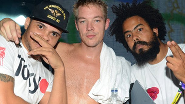 Diplo vise le record du monde de Twerk !