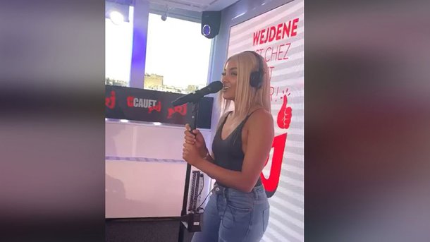 Wejdene interprète pour la première fois en live "Anissa" sur NRJ!