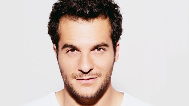 Amir prévoit une édition collector de son album «Addictions»!