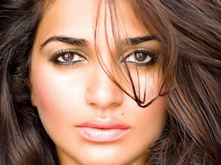 Nadia Ali