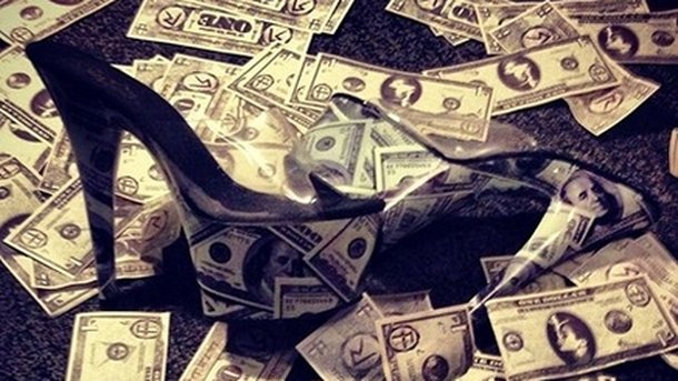 Rihanna : dans un club de strip-tease pour son nouveau clip ?